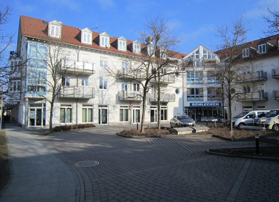 DE, München, FeldkirchenSchöne 1 Zimmerwohnung mit sonnigen Balkon und TG