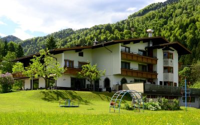 Zukunftsträchtig: Pensionsbetrieb inmitten traumhafter Natur in Kössen / Tirol