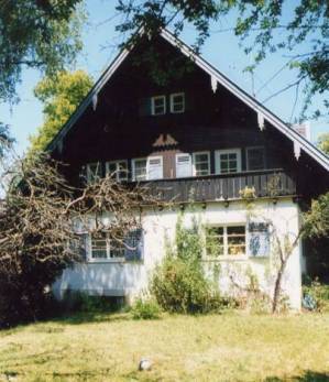 DE, München, GräfelfingEinfamilienhaus der besonderen Art